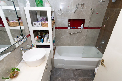 Venta Casa C/ Pileta, Jardin En Lomas Del Mirador