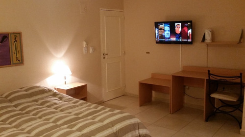 Habitación Con Baño Privado,cochera Cubierta, Solo Con Dni