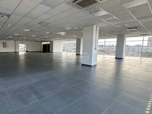 Local En Arriendo En Centro. Cod A776143