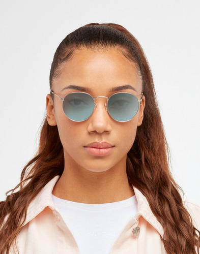 Gafas De Sol Polarizadas Hawkers Moma Midtown Unisex Lente Azul Claro Varilla Plata Armazón Plata Diseño Mirror