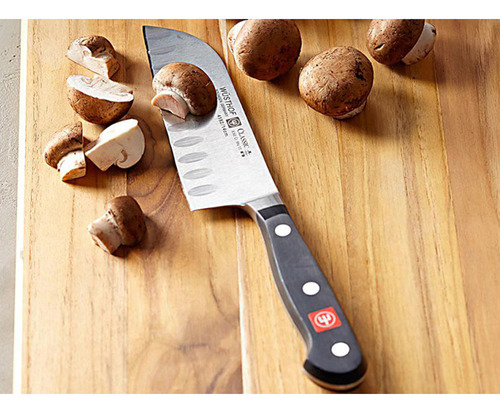 Cuchillo Wüsthof Santoku Clásico Negro Filo Hueco Acero Inoxidable
