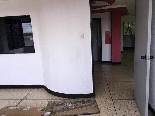 Imagen 3 de 11 de Galpón En Venta En Castillito Cód 141860