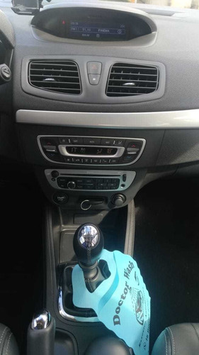 Renault Fluence 2014 2.0 Dynamique Hi-flex 4p