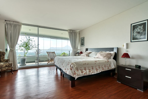 Amplio Y Acogedor Departamento Duplex Con Gran Vis...