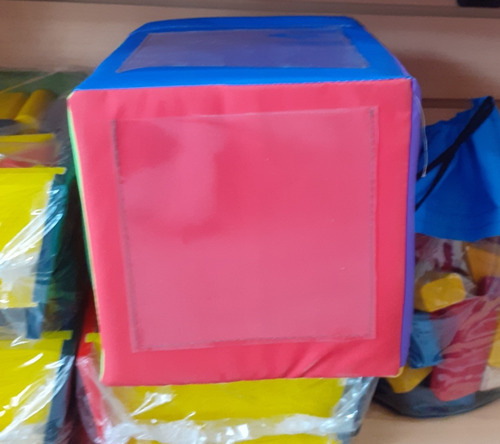 Imagen 6 de 8 de Cubo De Gomaespuma 15x15x15 Con Cierre + 6 Bolsillos