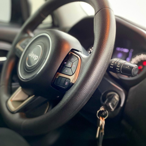 Imagem 8 de 10 de Jeep Renegade Longitude 1.8 4x2 Flex 16v Aut. 2016/2016
