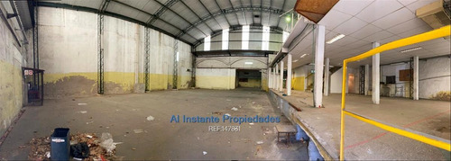 Imagen 2 de 12 de Vendo O Alquilo Local Industrial En Tres Cruces