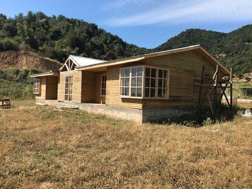 Parcela 5000 M2 Con Casa 120 M2, Sector San Carlos. Teno