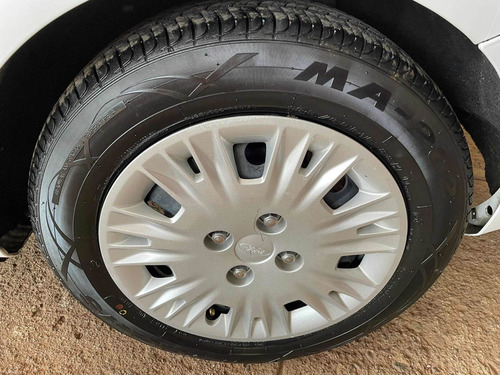 Imagen 13 de 14 de Ford Fiesta 2015 1.6 Se Sedan At