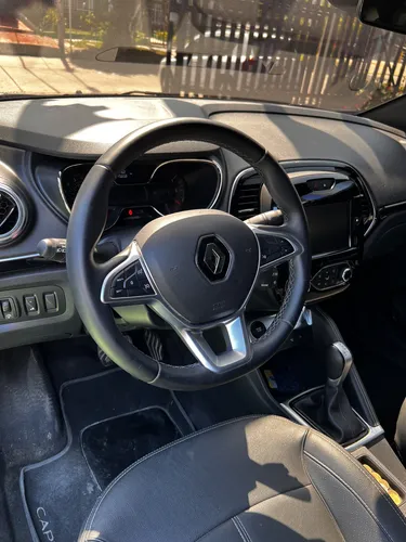 Renault Captur 1.3 T Iconic Cvt