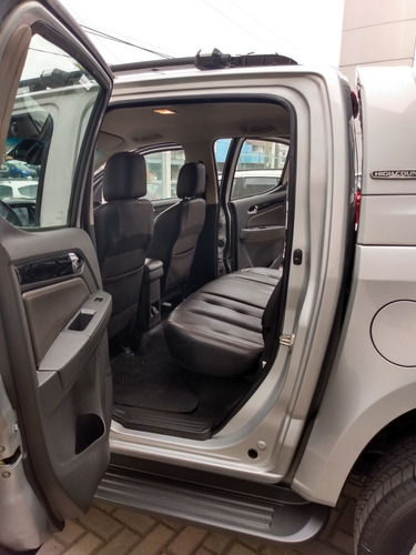 Imagen 12 de 15 de Chevrolet S10 High Country 4x4 Automática 255
