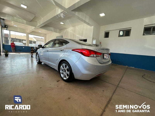 Imagem 6 de 13 de Hyundai Elantra Gls 1.8 16v Aut. 2013