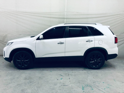 Imagem 4 de 25 de Kia Sorento 2.4 Ex 5l 4x2 Aut. 5p