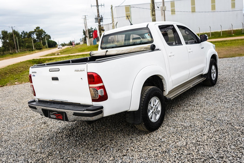 Toyota Hilux 2.7 Cd Srv Vvti 4x2