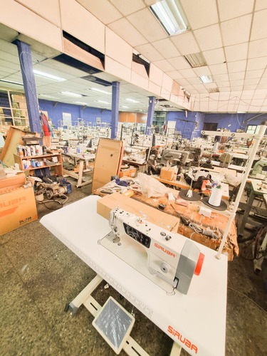 Amplio Local Comercial En Sector Patronato.