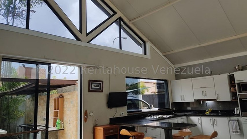 Imagen 13 de 30 de En Venta Casa En Alto Hatillo - Mls #22-15446 - Karina Sanchez - 04143355086