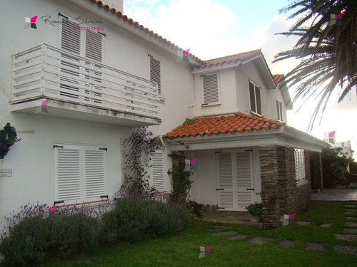 Casa En Peninsula, 5 Dormitorios - Ref: 7188