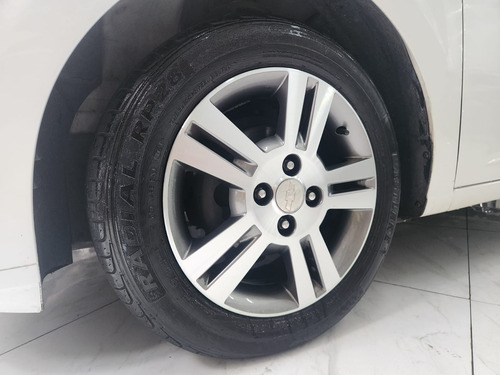 Chevrolet Onix 1.0 Lt 5p