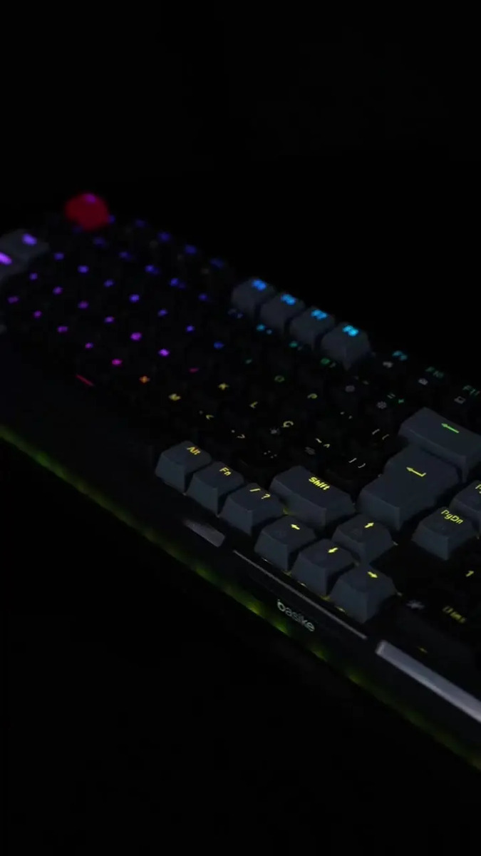 Teclado Mecânico Gamer Basike Sem Fio com Tela, RGB e Conexão Tri-Mode