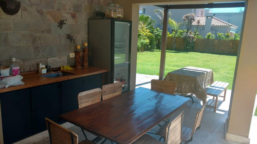 Imagen 6 de 22 de Excelente Casa En Castores Real Oportunidad