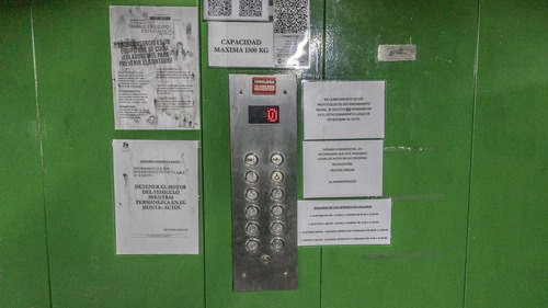 Venta Cochera En Recoleta. Acepta Permuta Mismo O Menor Valor. Excelente Estado Y Ubicación.