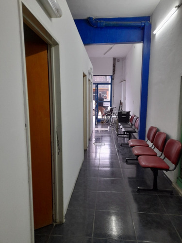 Imagen 12 de 15 de Edificio Comercial Laferrere Centro Media Cuadra De Estacion 2 Locales Y 3 Departamentos