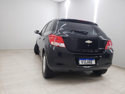Chevrolet Onix Onix 1.0 LT SPE/4