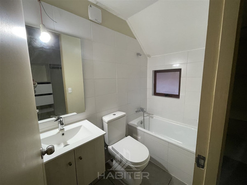 Casa En Venta De 3 Dorm. En Talca
