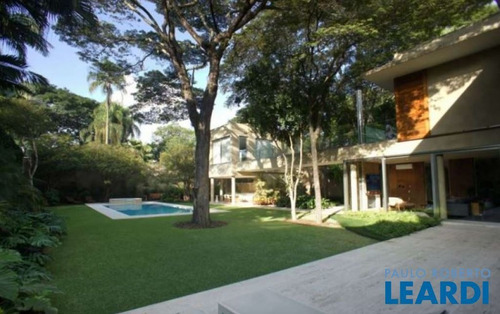 Imagem 2 de 15 de Casa Assobradada - Jardim América - Sp - 565431
