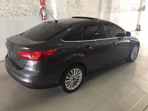 Ford Focus Titanium