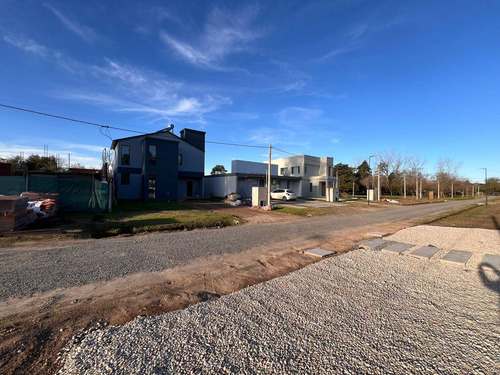 Lote En Venta En Villa Elisa Calle 407 Y 21 - Barrio Privado Las Alondras