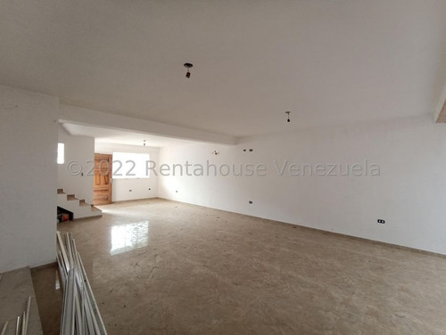 Imagen 5 de 12 de Townhouse En Venta En El Limon Maracay Aragua 22-26296 Irrr
