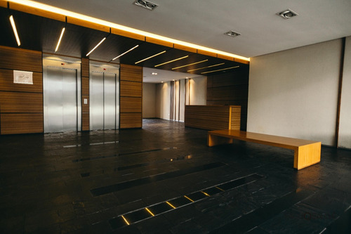 Alquiler Oficina En Edificio Agora Iii - Pilar