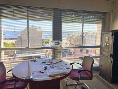 Venta Espectacular Oficina Ciudad Vieja C/vista Al Puerto