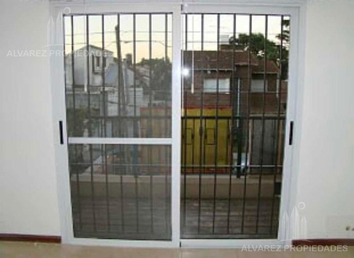 Imagen 7 de 14 de Departamento - Castelar Norte.