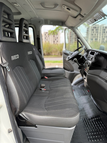 Iveco Daily 70/17 Doble Cabina