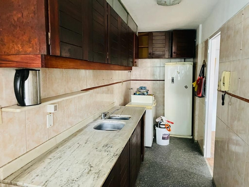 Imagen 3 de 17 de Apartamento En Venta De 3 Dormitorios En Centro (ref: Vld-2980)