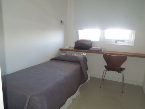 Venta Av Chiverta Edificio Forest Tower Ii Todo Sol!!!!!- Ref: 698