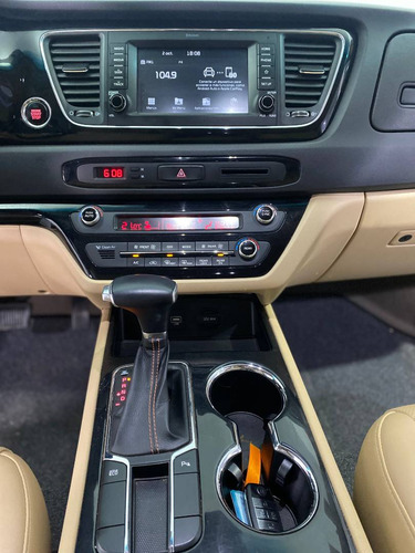 Kia Carnival 2.2 Crdi Premium