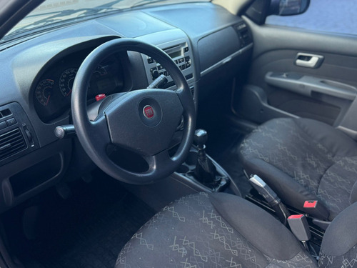 Fiat Palio 1.4 MPI TREKKING WEEKEND 8V FLEX 4P MANUAL