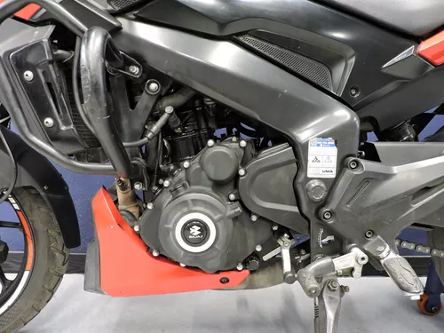 Bajaj Dominar 250 2022