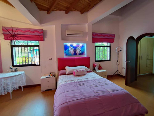 Imagen 7 de 19 de Jcs Hermosa Propiedad En Venta. Pueblo Nuevo