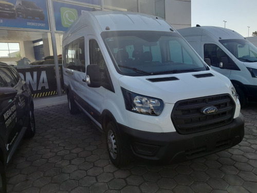 Ford Transit 15 Pasajeros 2024