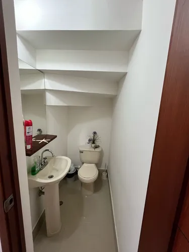 Casa De Dos Niveles En Envigado