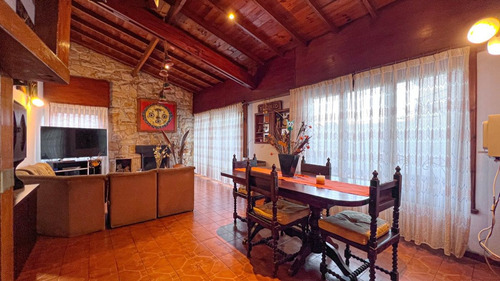 Venta Casa 5 Amb Los Pinares Patio Quincho