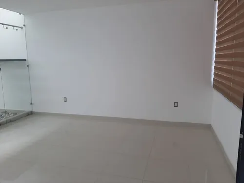 Estrena Residencia De Autor En Cumbres Del Lago, Jardín, 3 Recs, Tina, Cto Serv