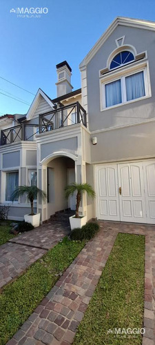 Venta Casa 5 Ambientes Haedo