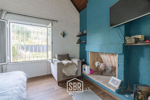 Venta Casa 3 Dormitorios Con Jardín, Barbacoa Y Piscina En Solymar (ref: Sbs-85)