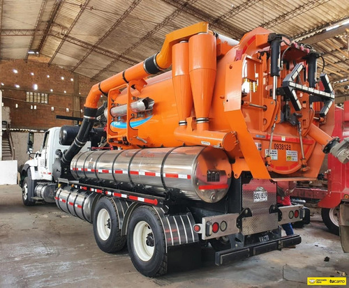 International Vactor 2100