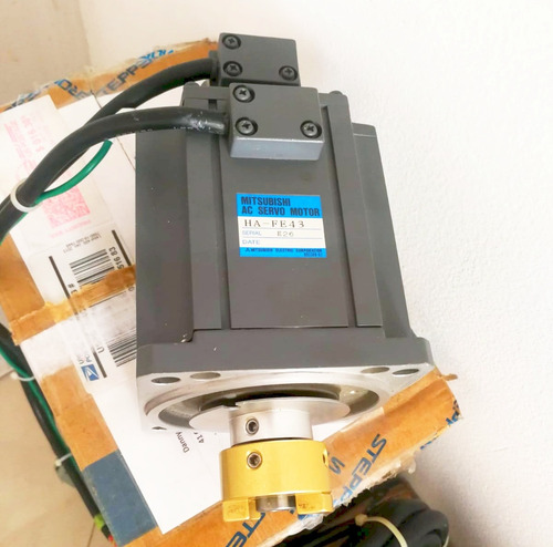 Imagen 1 de 5 de Kit Mitsubishi Servo Motor Ha-fe43 - Driver Mr J40a1 -cables